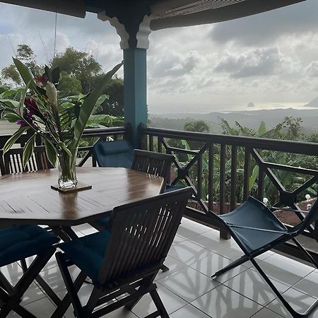 Les Villas Pameyaque 2 F2 Avec 1 Piscine Et 1 F3 Avec 1 Piscine, Superbe Vue Sur La Mer Riviere-Salee Luaran gambar