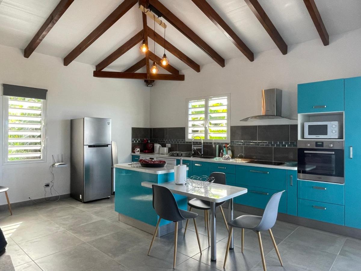 Les Villas Pameyaque 2 F2 Avec 1 Piscine Et 1 F3 Avec 1 Piscine, Superbe Vue Sur La Mer Riviere-Salee Luaran gambar