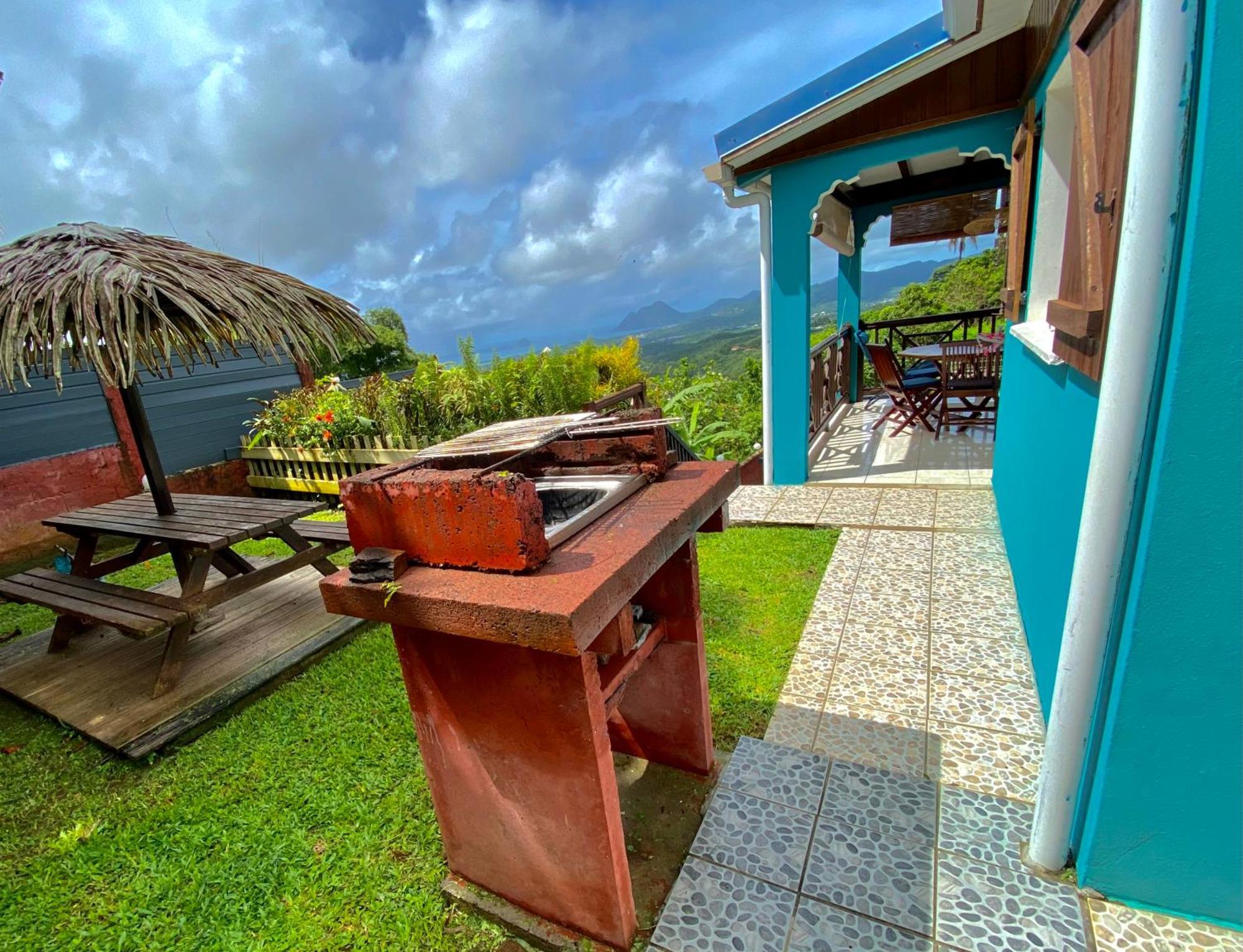 Les Villas Pameyaque 2 F2 Avec 1 Piscine Et 1 F3 Avec 1 Piscine, Superbe Vue Sur La Mer Riviere-Salee Luaran gambar