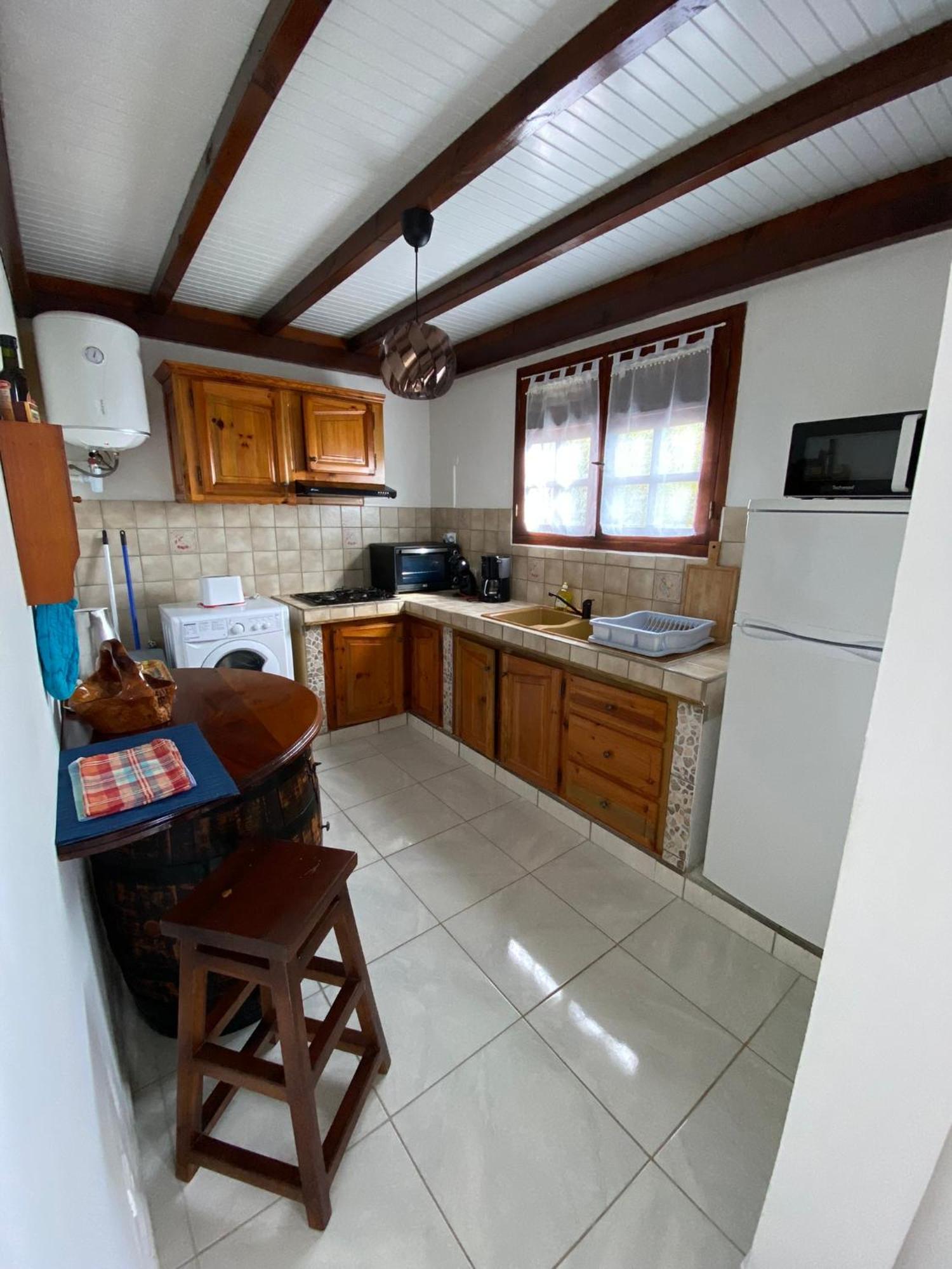 Les Villas Pameyaque 2 F2 Avec 1 Piscine Et 1 F3 Avec 1 Piscine, Superbe Vue Sur La Mer Riviere-Salee Luaran gambar
