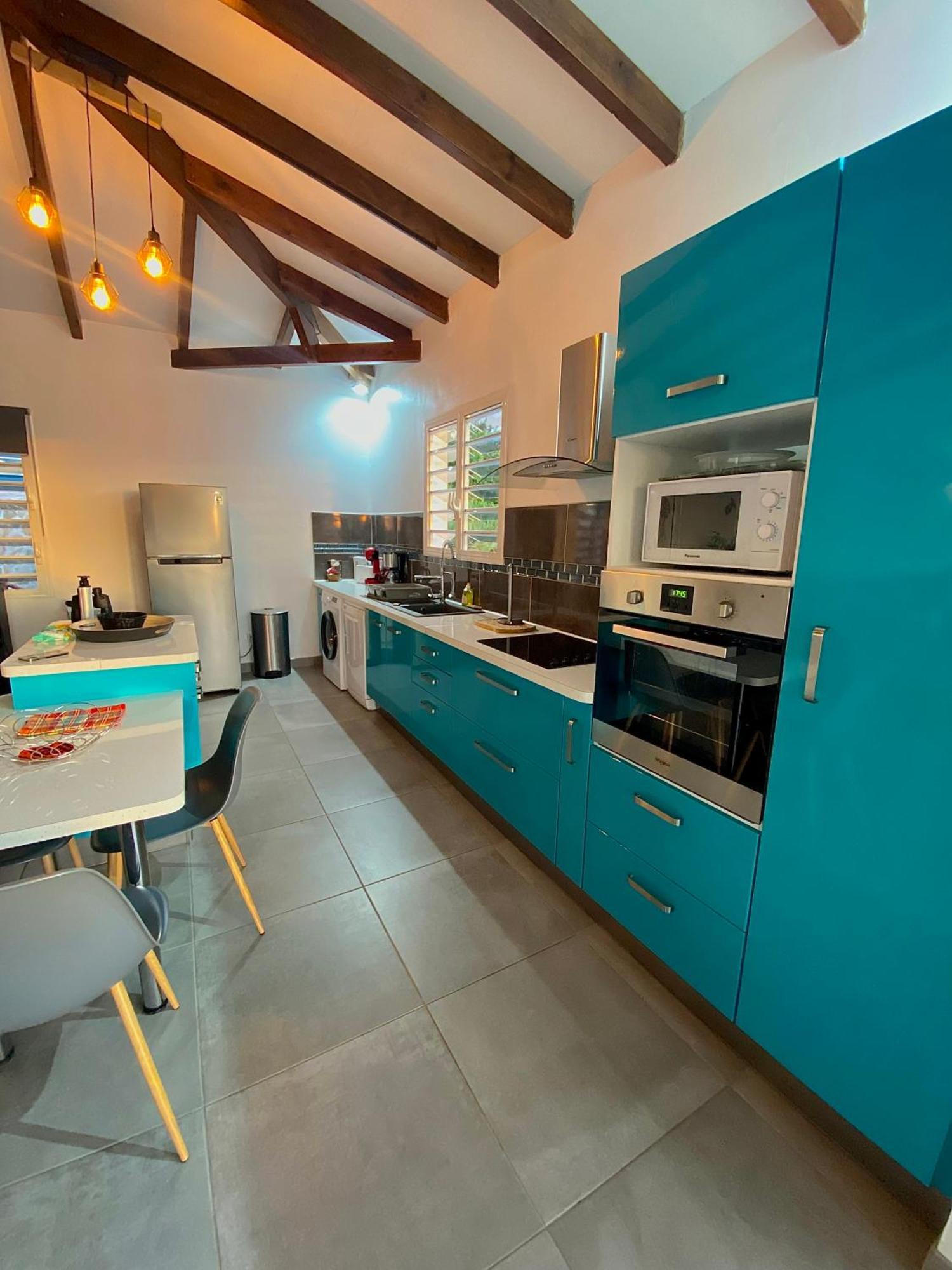 Les Villas Pameyaque 2 F2 Avec 1 Piscine Et 1 F3 Avec 1 Piscine, Superbe Vue Sur La Mer Riviere-Salee Luaran gambar