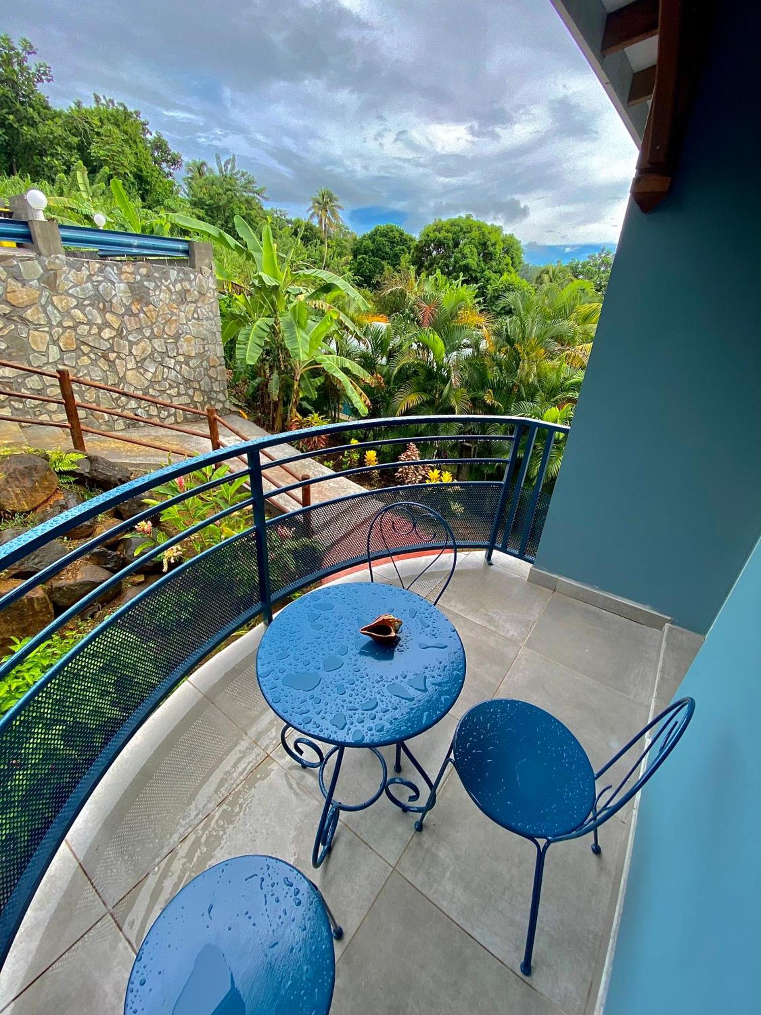Les Villas Pameyaque 2 F2 Avec 1 Piscine Et 1 F3 Avec 1 Piscine, Superbe Vue Sur La Mer Riviere-Salee Luaran gambar